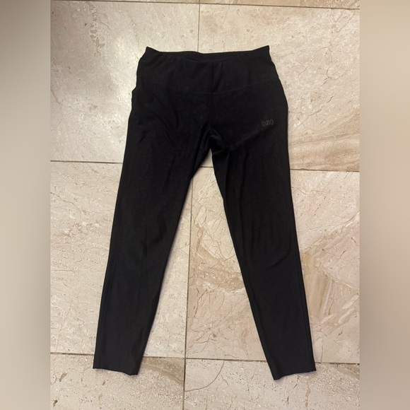 Helly Hansen Pants - Women's Black Medium Helly Hansen cheetah leggings X-Cool interior drawstring